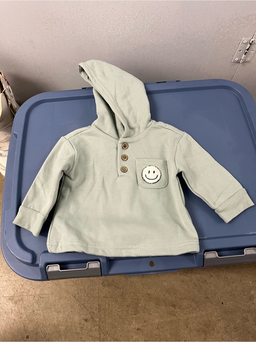Kids Hooded Pullover with Smile Pocket - Light Sage